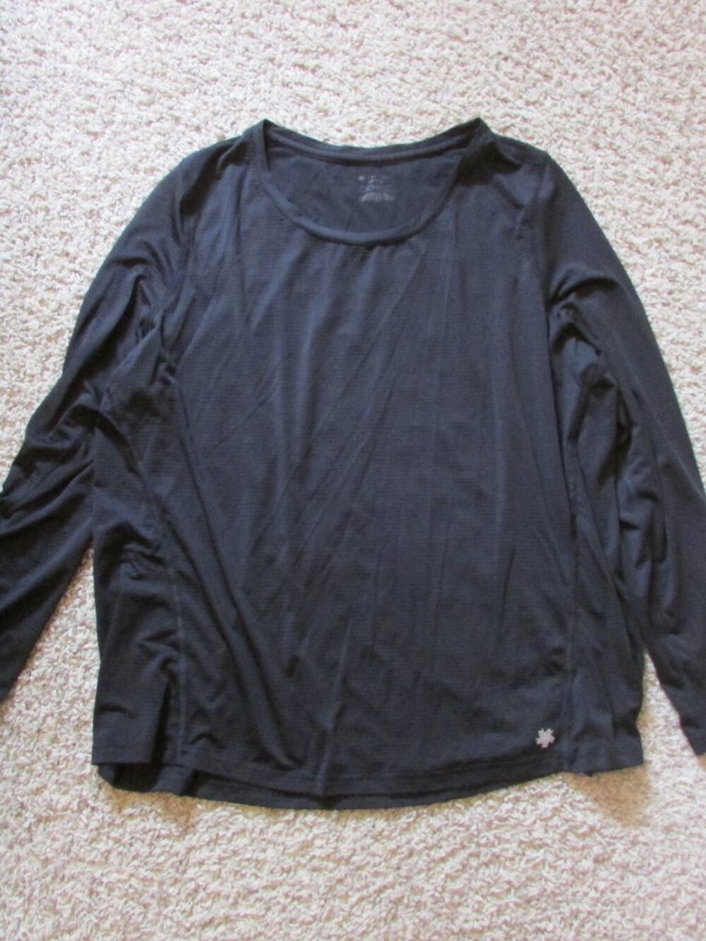 NWOT Tek Gear Drytek 1X Black Poly Crew Neck L/S Athletic Base Layer Top